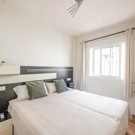 Cozy 2 Bedroom On Rincon Dorado- Air Conditioning, Netflix, Roku Tv Διαμέρισμα